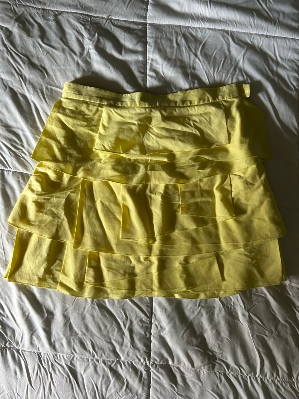 BCBGMaxAzria Soft Yellow Tiered Ruffle Mini Skirt